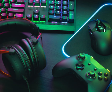 Best Twitch Overlays and Logos to Level Up Your Stream in 2025